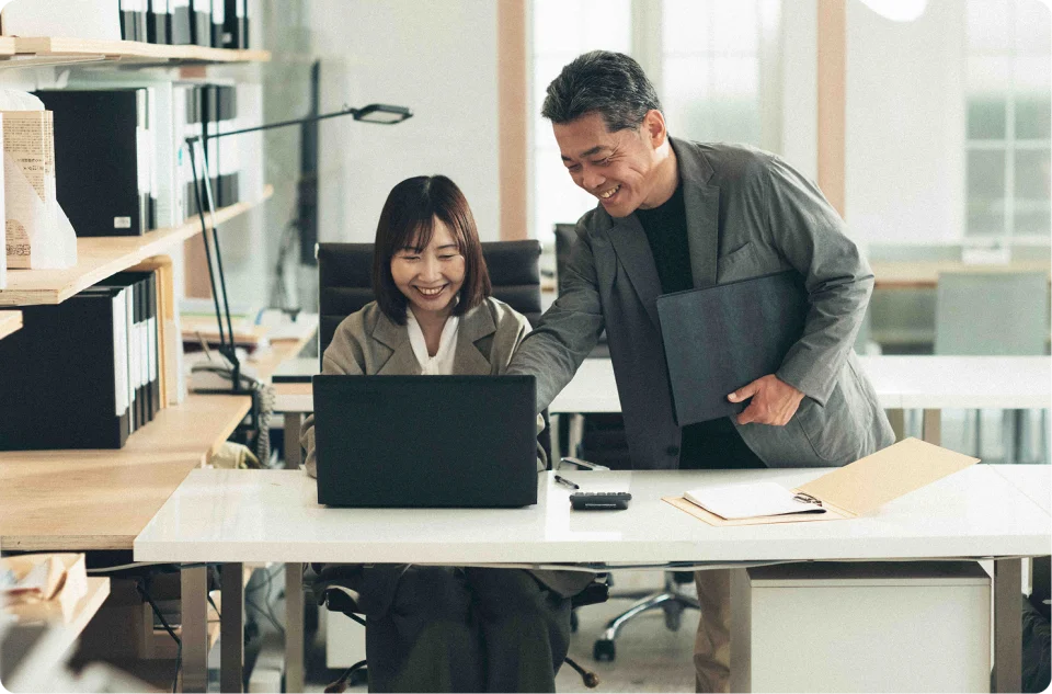 ビジネスマネジメント事業 一覧サムネイル用画像